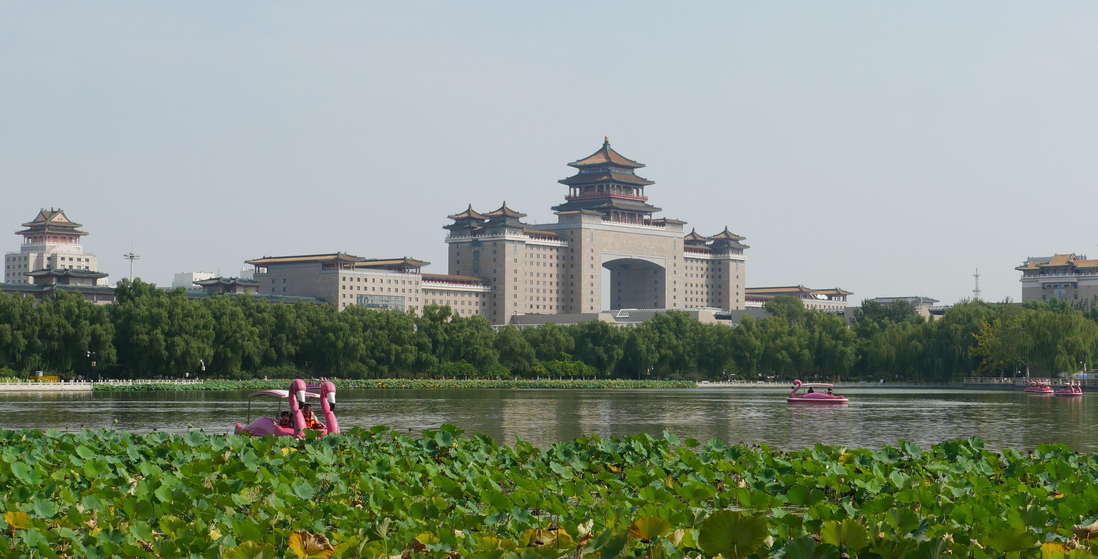 Lianhuachi Park and Beijing West Railway Station