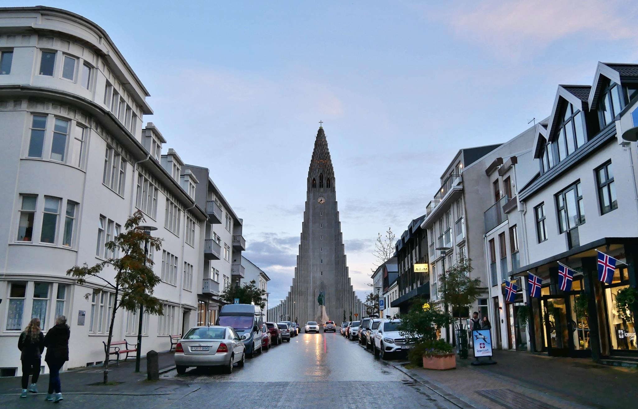 Hallgrímskirkja (Church of Hallgrímur) stands tall over Reykjavík